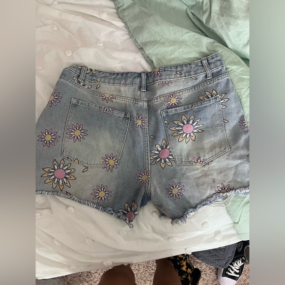 No Boundaries, Size 13 - Picture 4 of 6